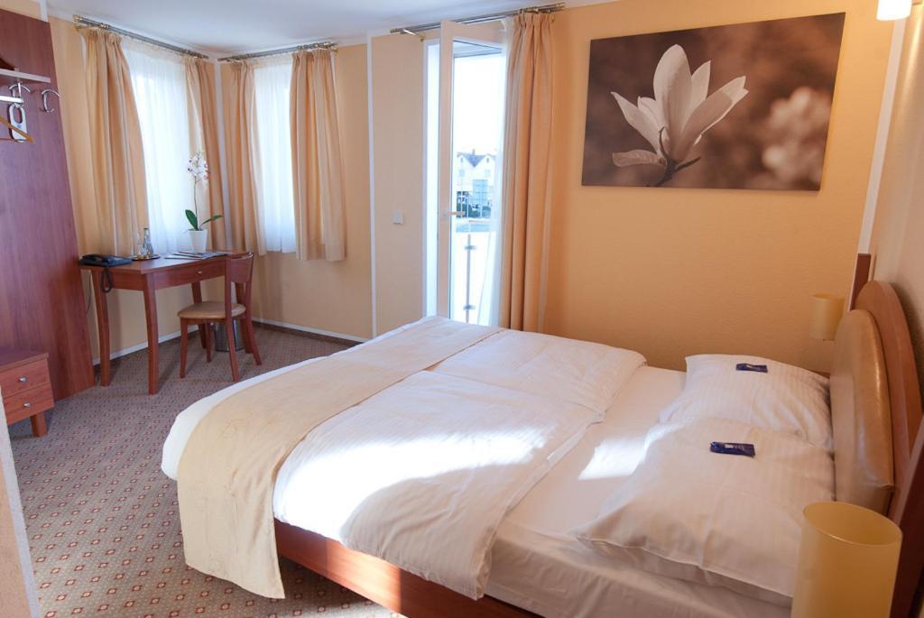 Aristo Hotel ฟิลเดอร์ชตัดท์ ห้อง รูปภาพ